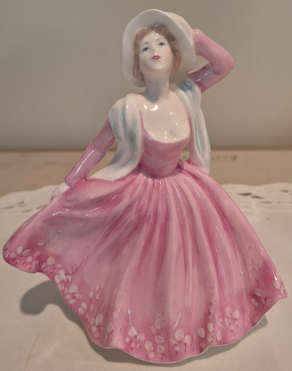 Vintage Coalport Cathy Bone China Figurine Pink Dress Bonnet Hat England 1986